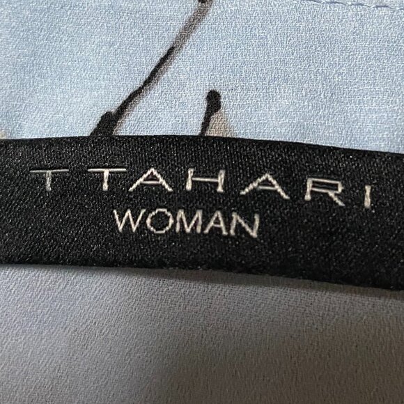 T Tahari woman, 3/4 length sleeves, light blue, high/low blouse, size 1X - Picture 10 of 13